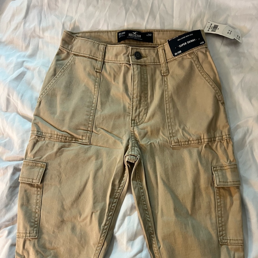 Hollister Beige Super Skinny Cargo Pants